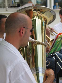 021 Markus und sein Bass